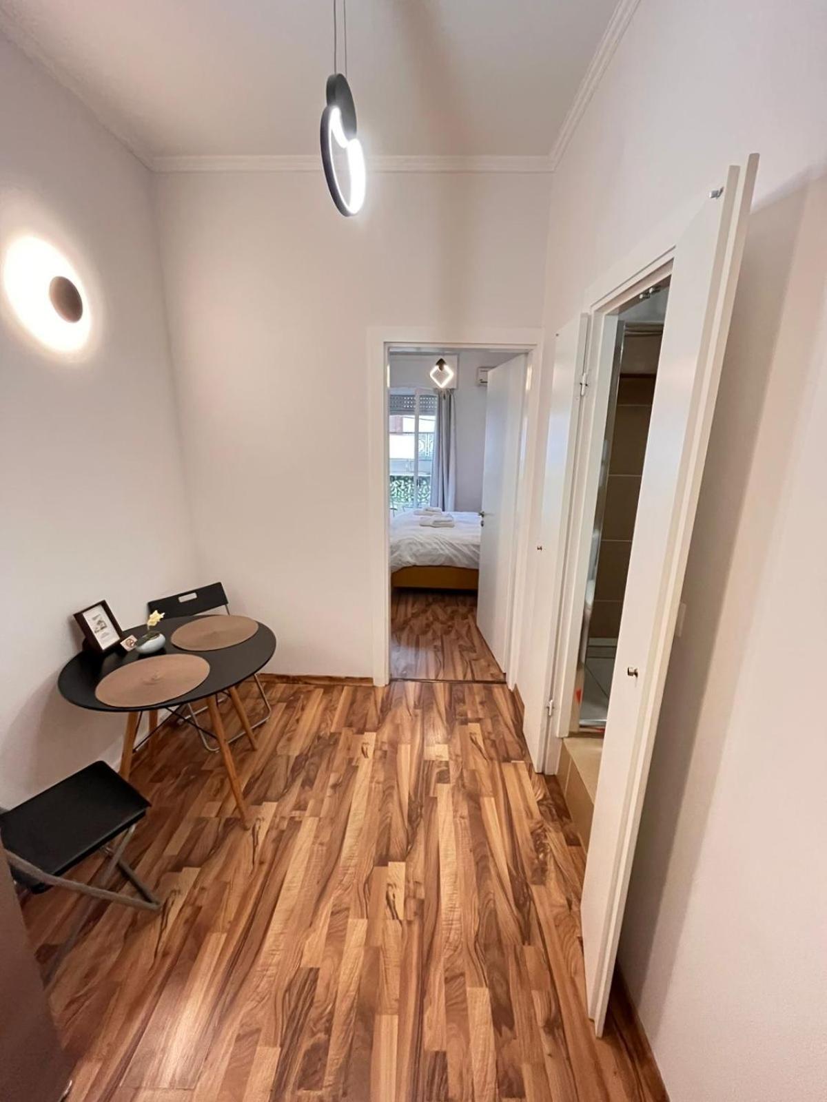 Modern Cozy Central Flat Патра Екстериор снимка